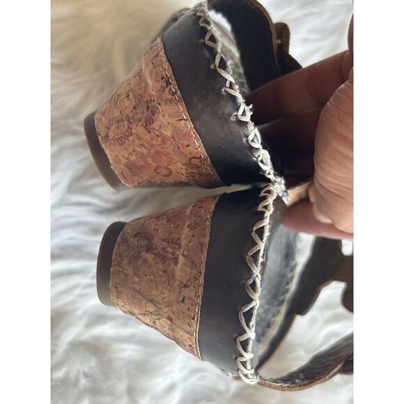 L'Artiste by Spring Step Size 40 Edrea Black Leather Wedge Sandals Floral - Picture 7 of 11